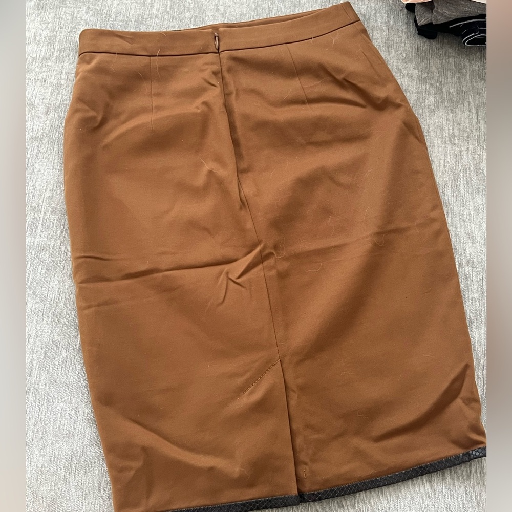 Club Monaco brown pencil skirt. Excellent condition